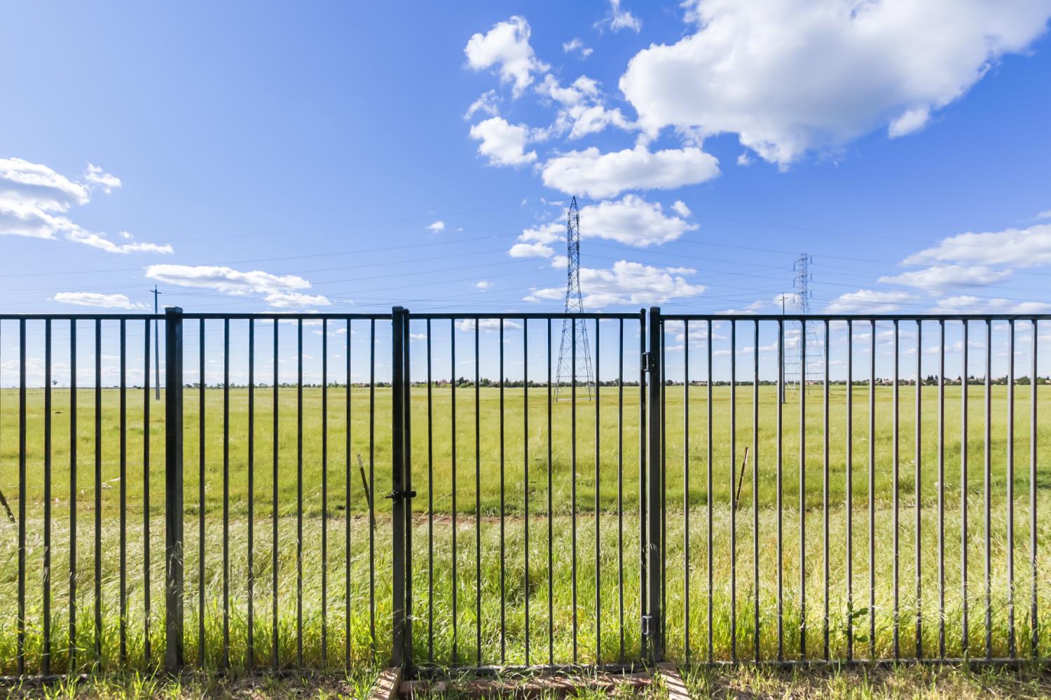 12011 Quail Falls Way