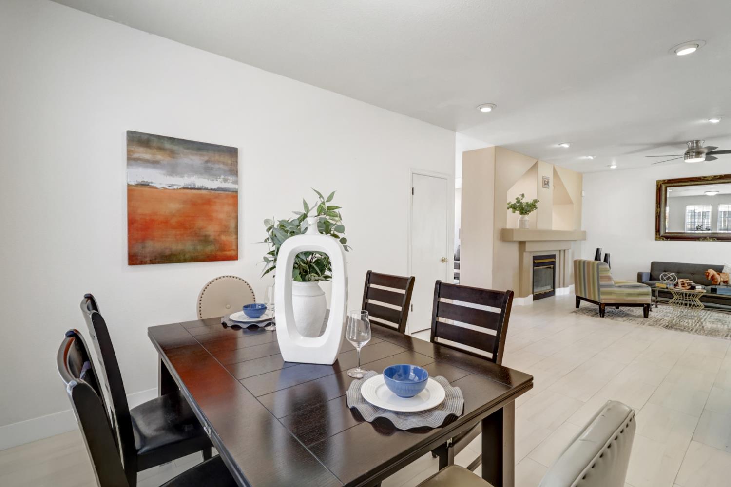 8218 Fountainarbor Way