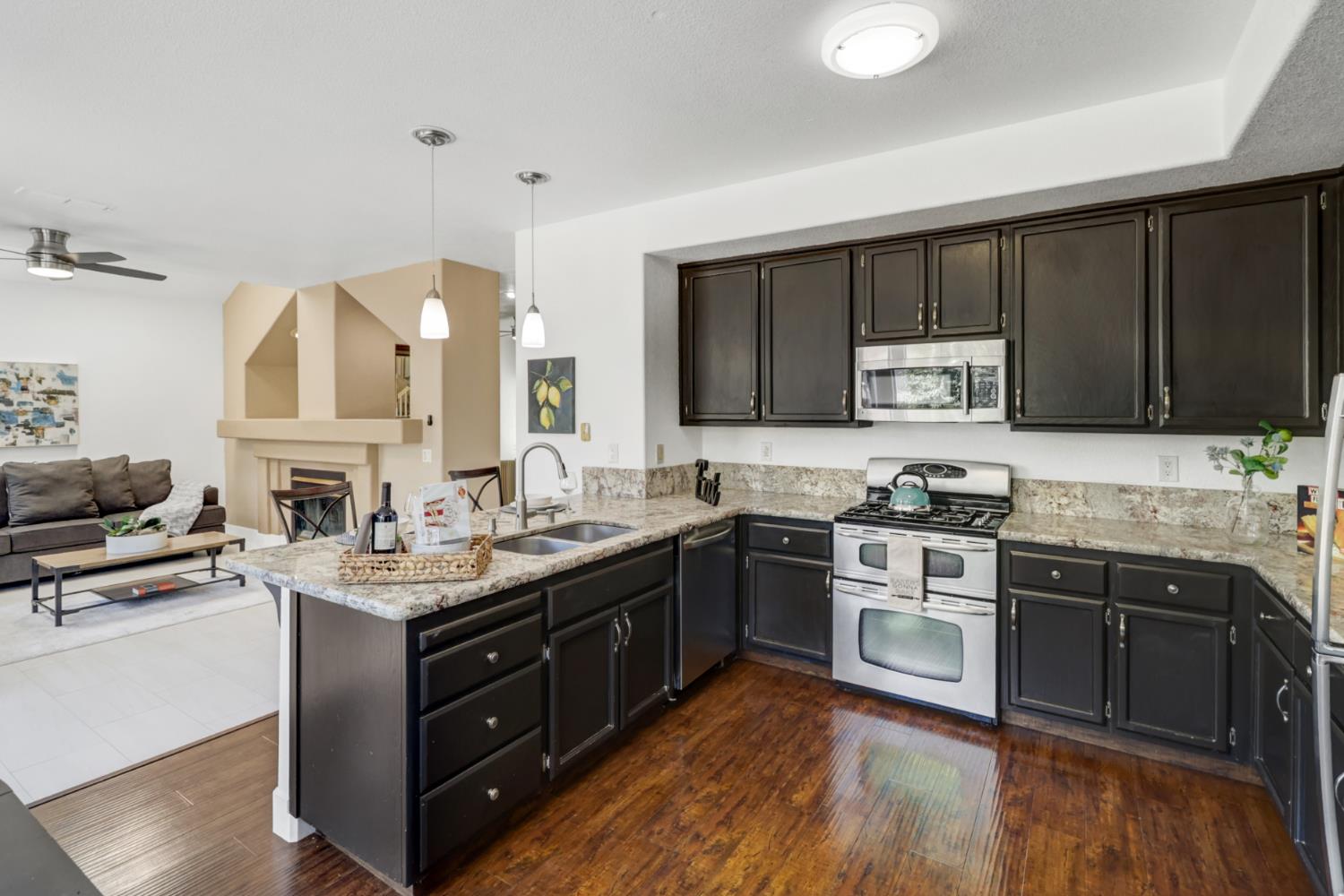 8218 Fountainarbor Way