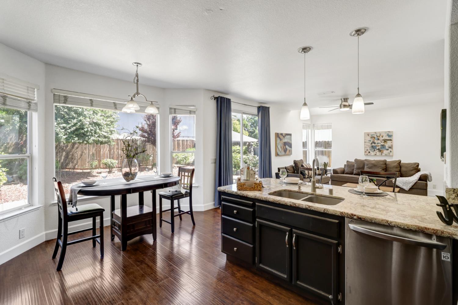 8218 Fountainarbor Way
