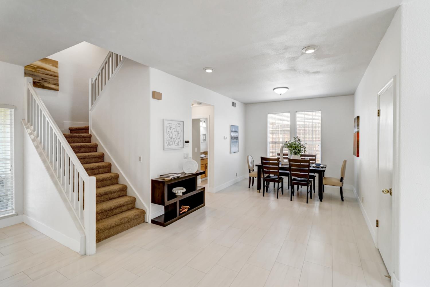 8218 Fountainarbor Way