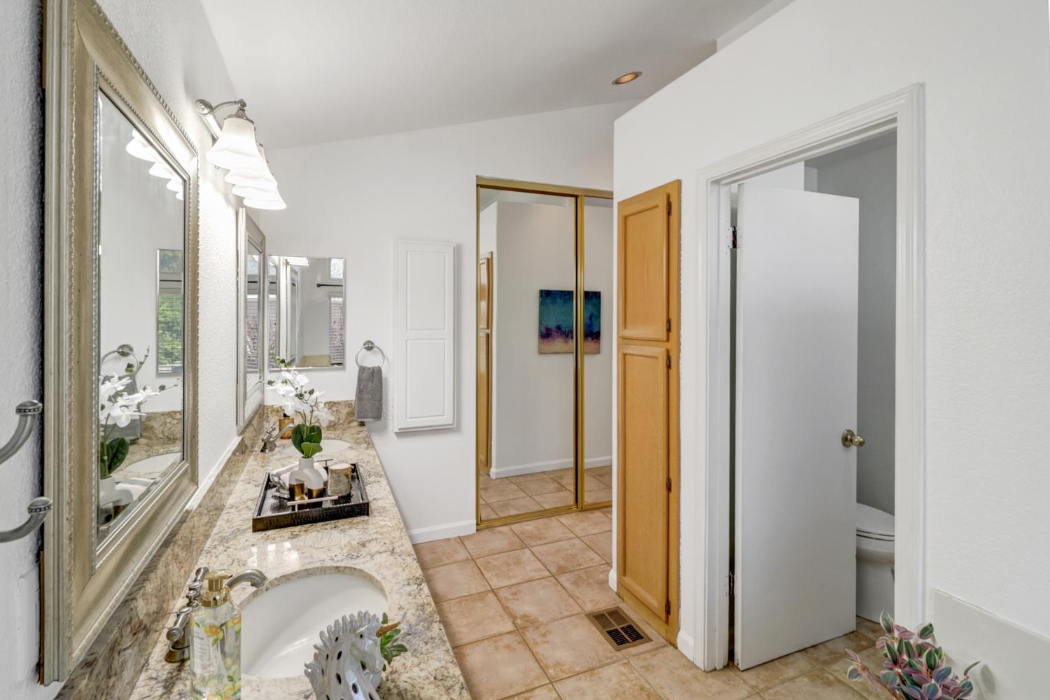 8218 Fountainarbor Way