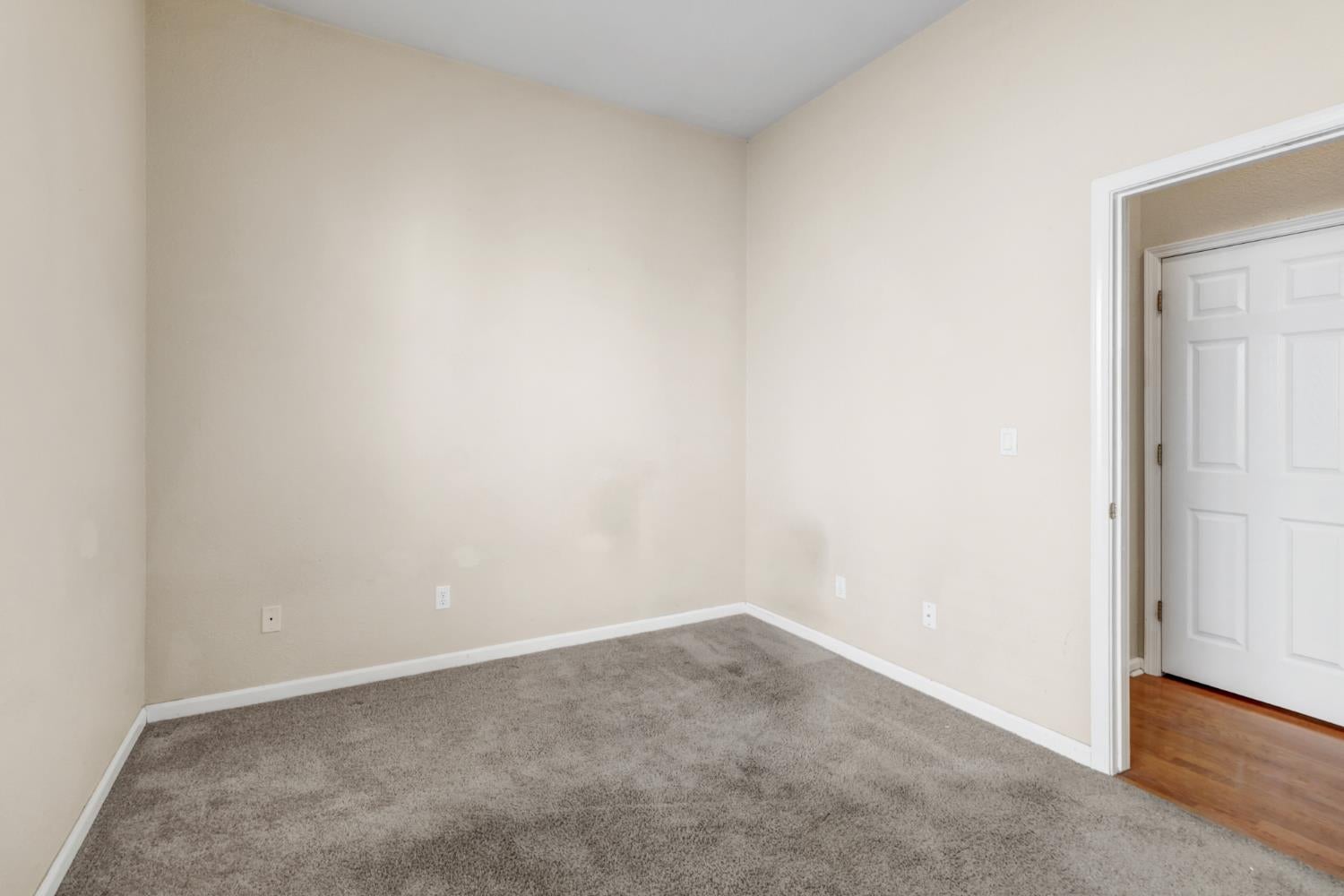 2748 Genesee Drive