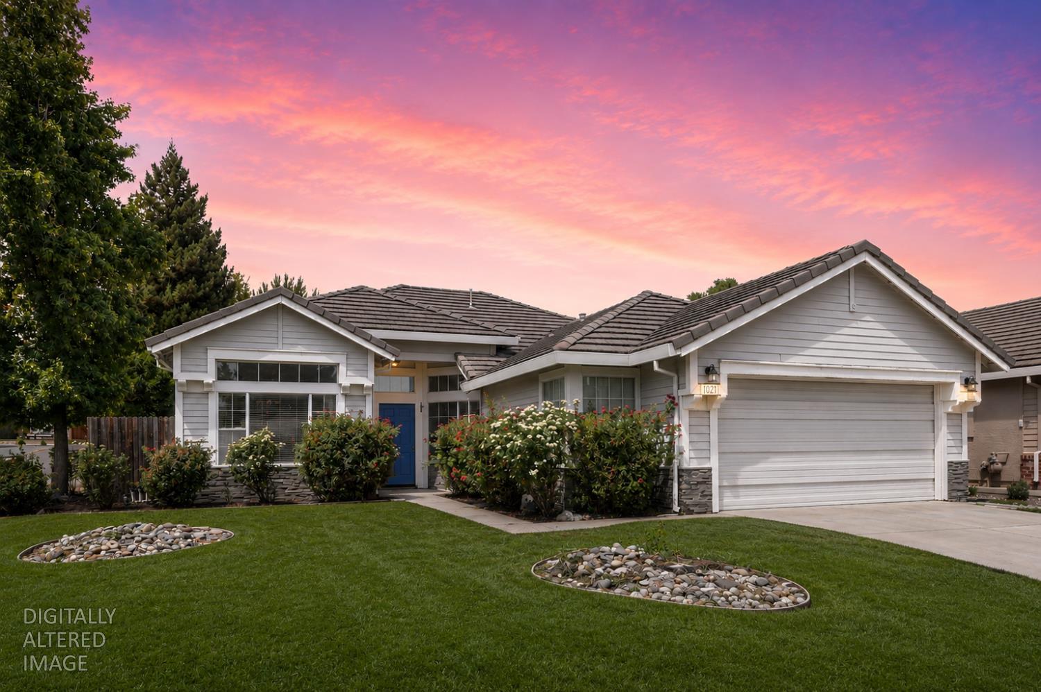 2748 Genesee Drive