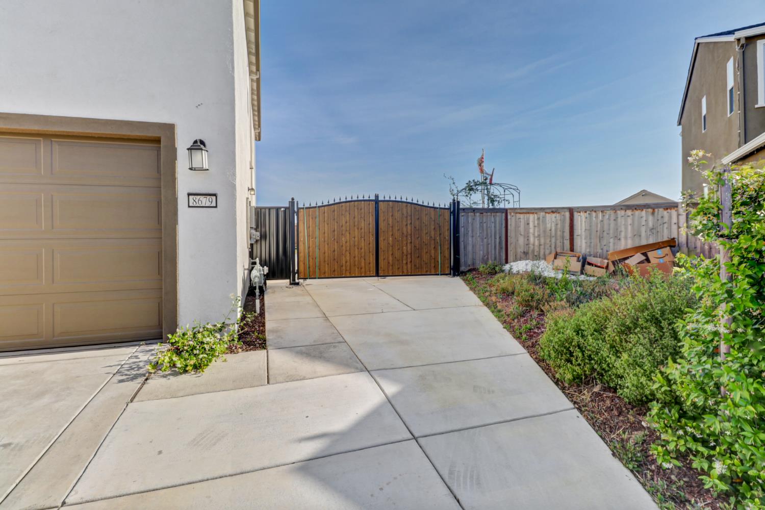 8679 Oldfield Way