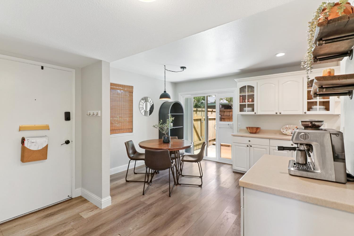 5233 Lake Knoll Lane