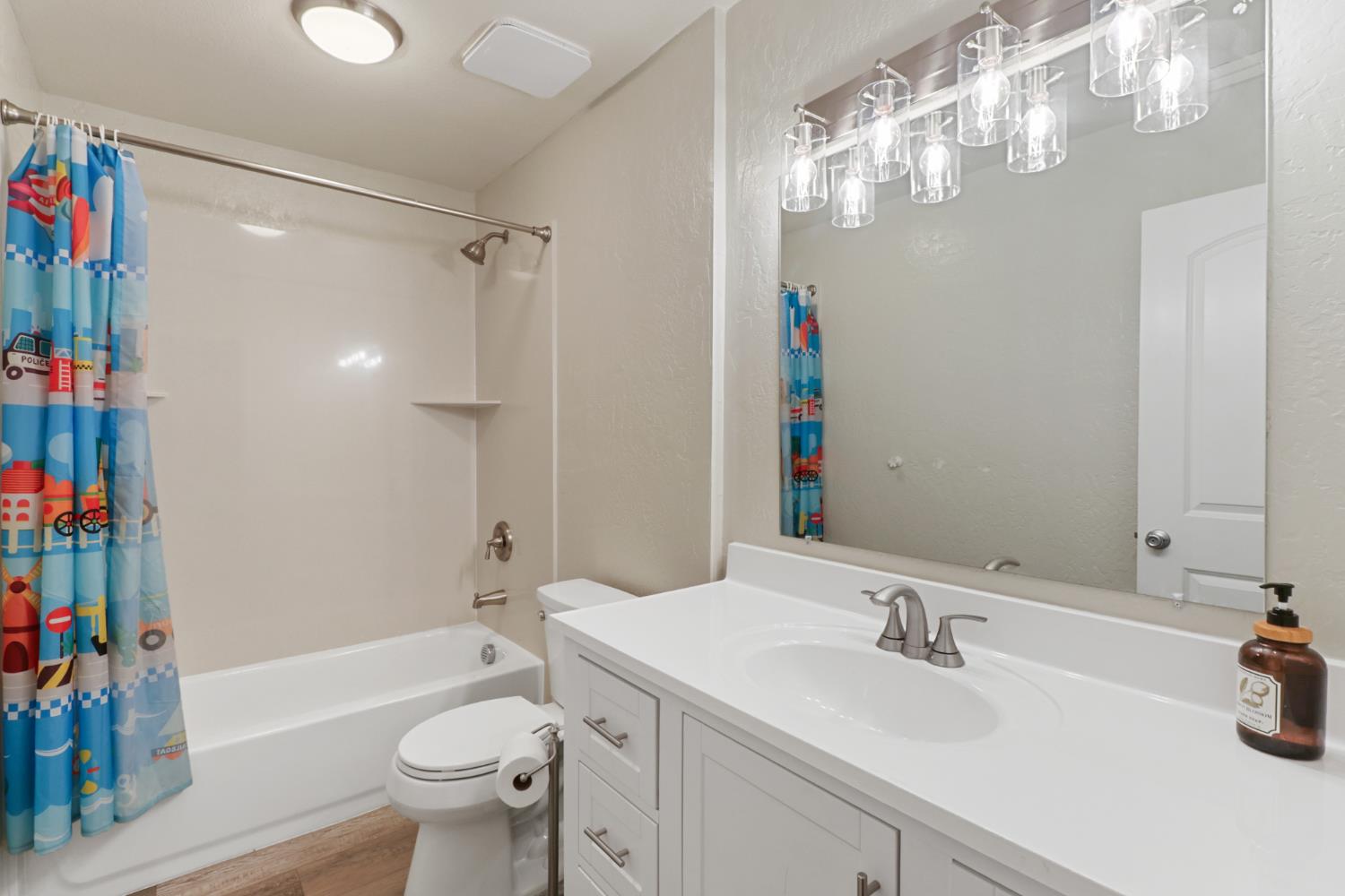 5233 Lake Knoll Lane