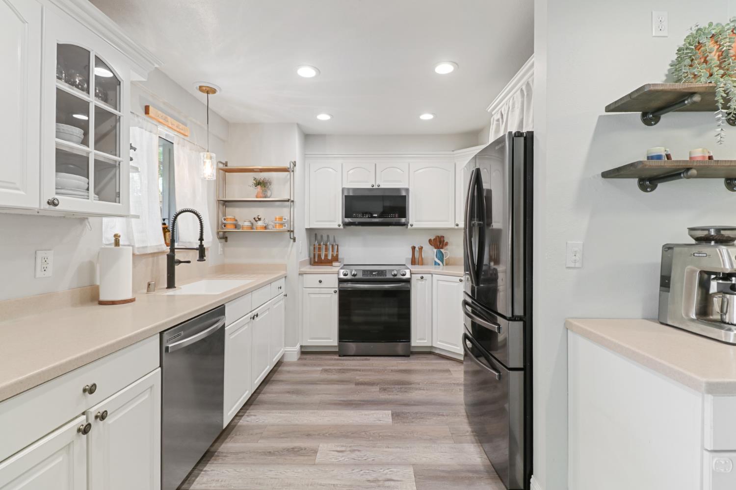 5233 Lake Knoll Lane
