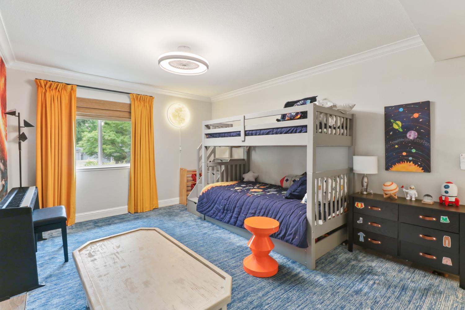 5233 Lake Knoll Lane