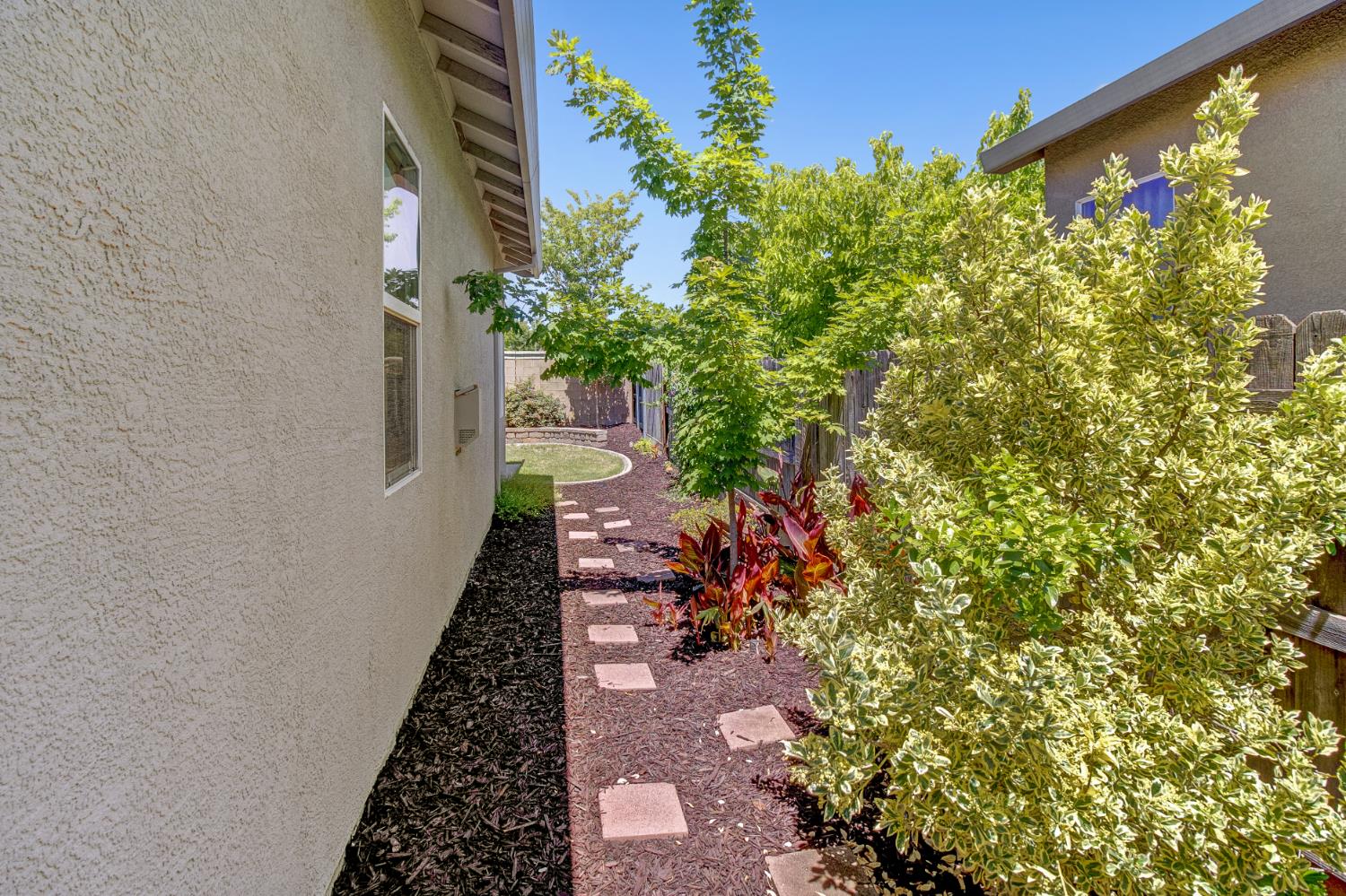 3505 Riojo Way