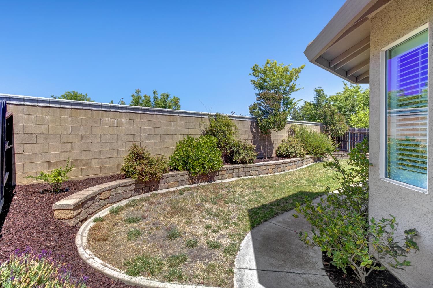 3505 Riojo Way
