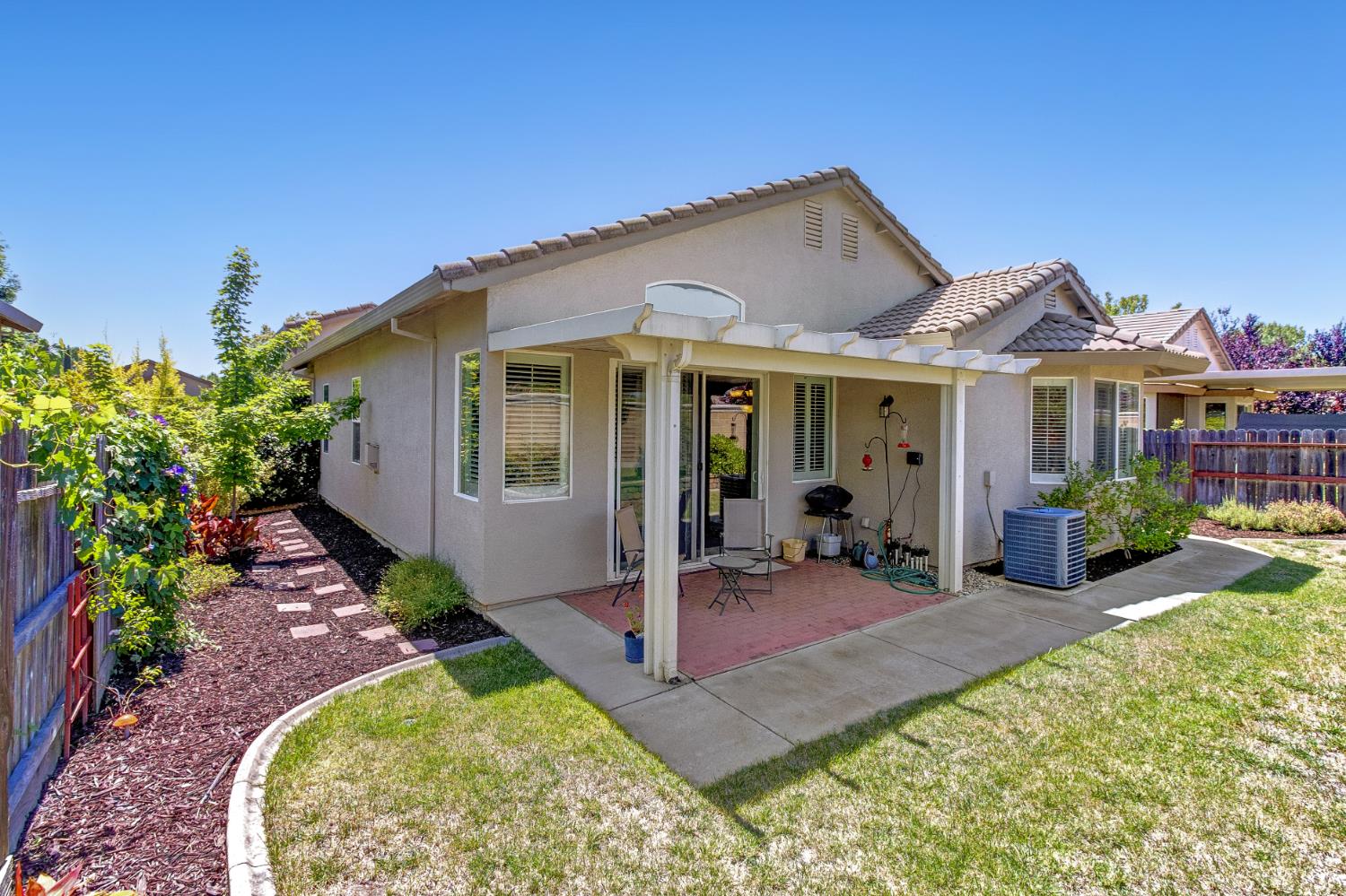 3505 Riojo Way