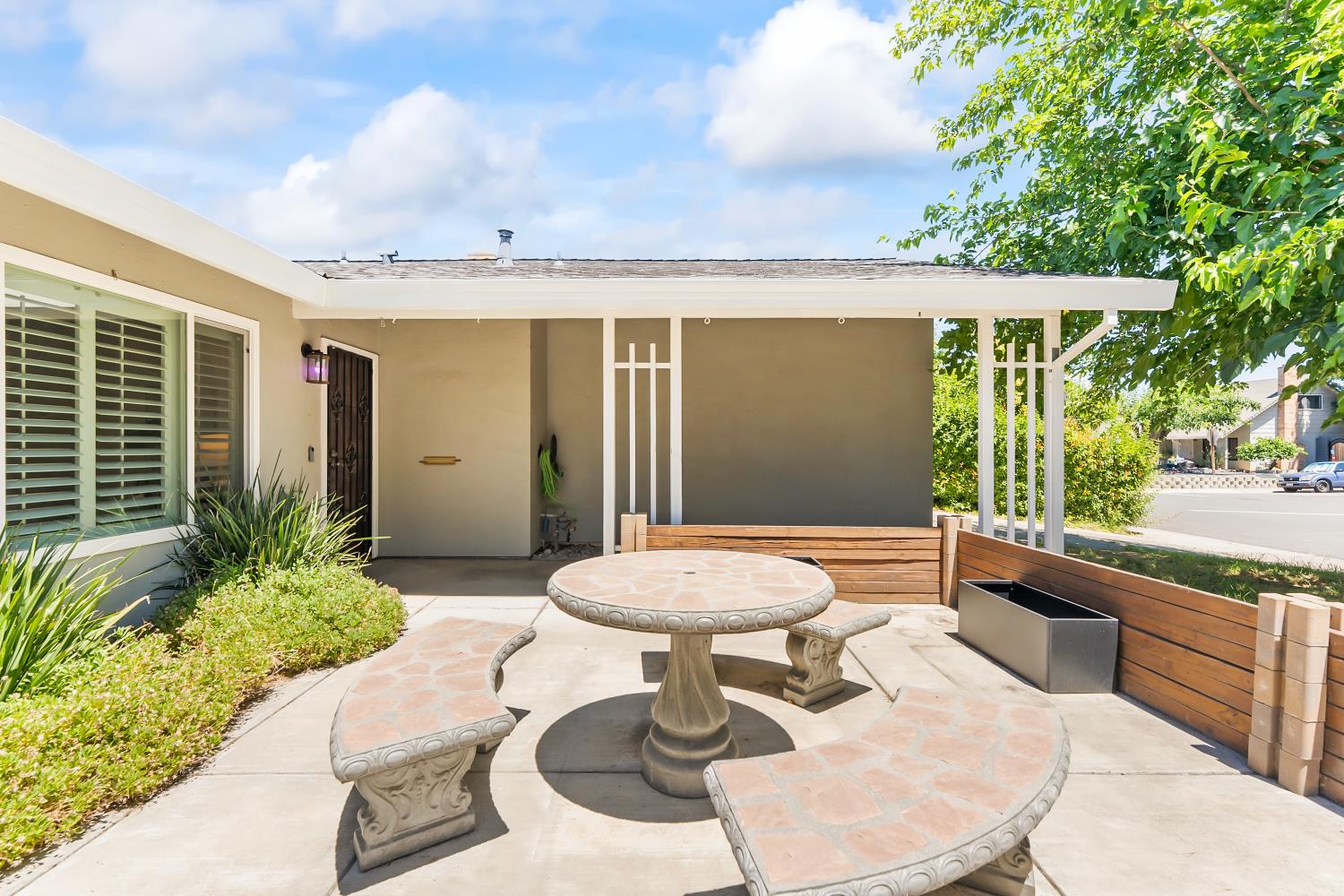 8935 Trujillo Way