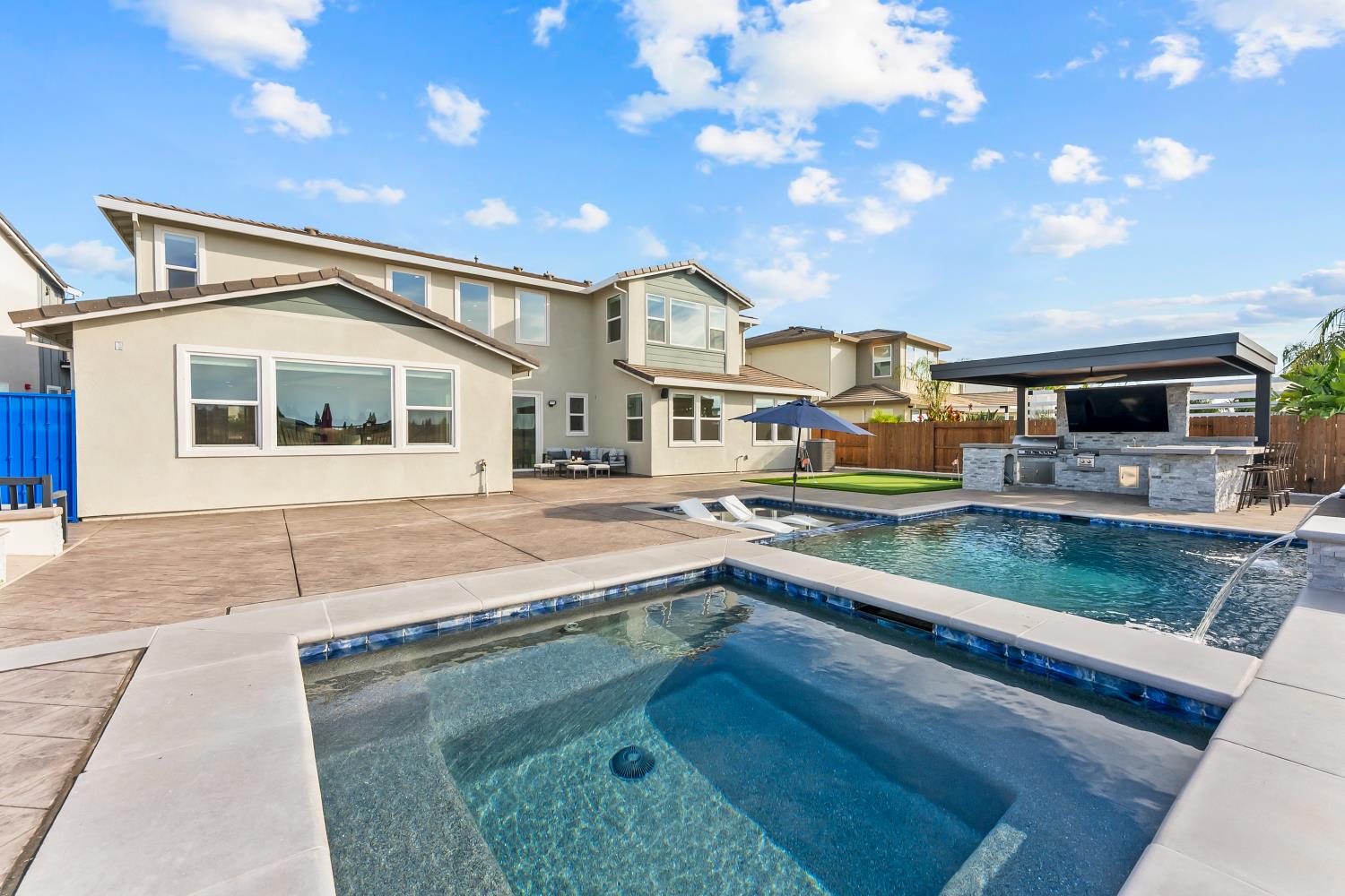 3090 Anastasia Way