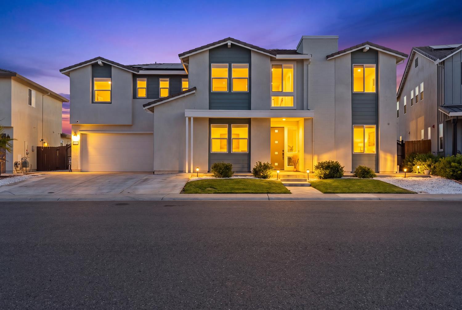 3090 Anastasia Way