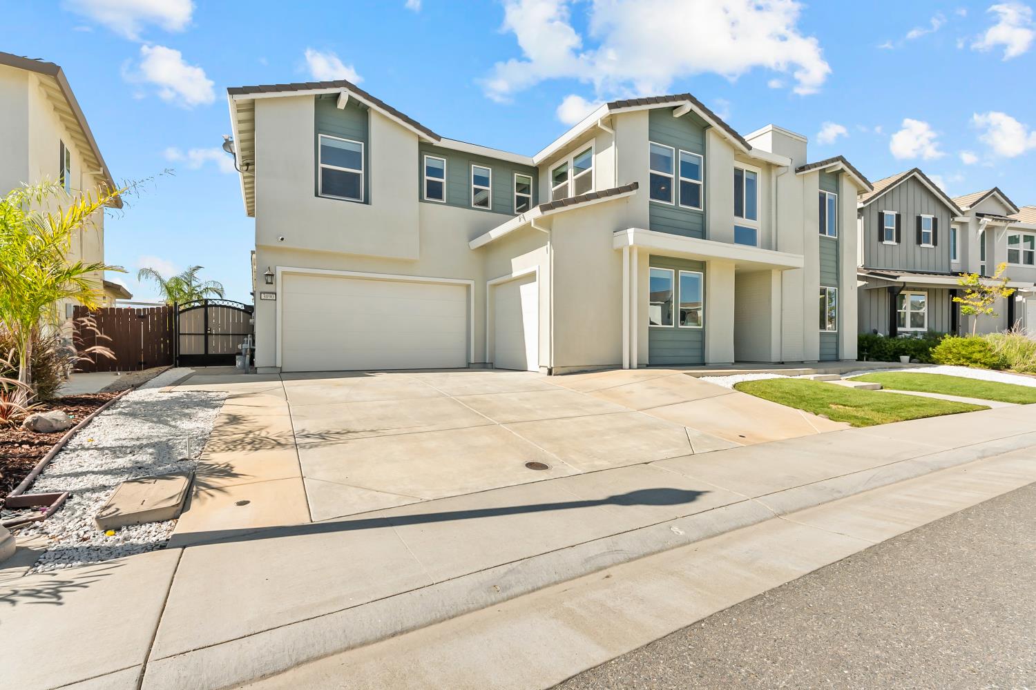 3090 Anastasia Way