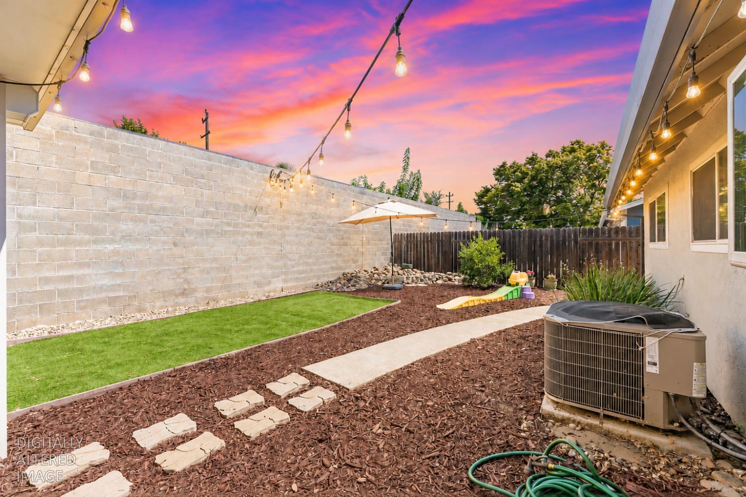 8907 Trujillo Way
