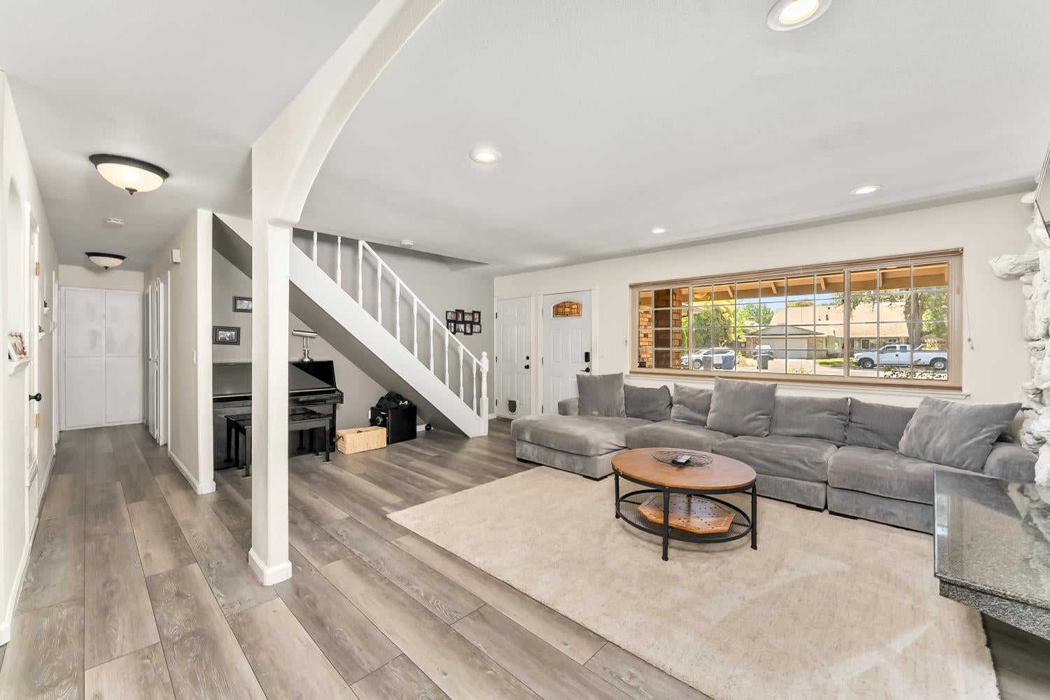 8907 Trujillo Way