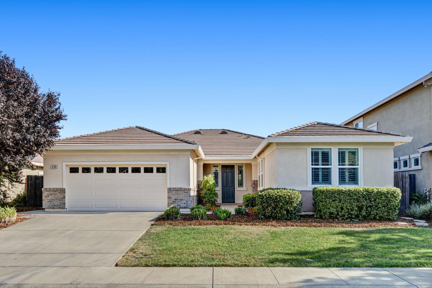 4109 Pingree Lake Way