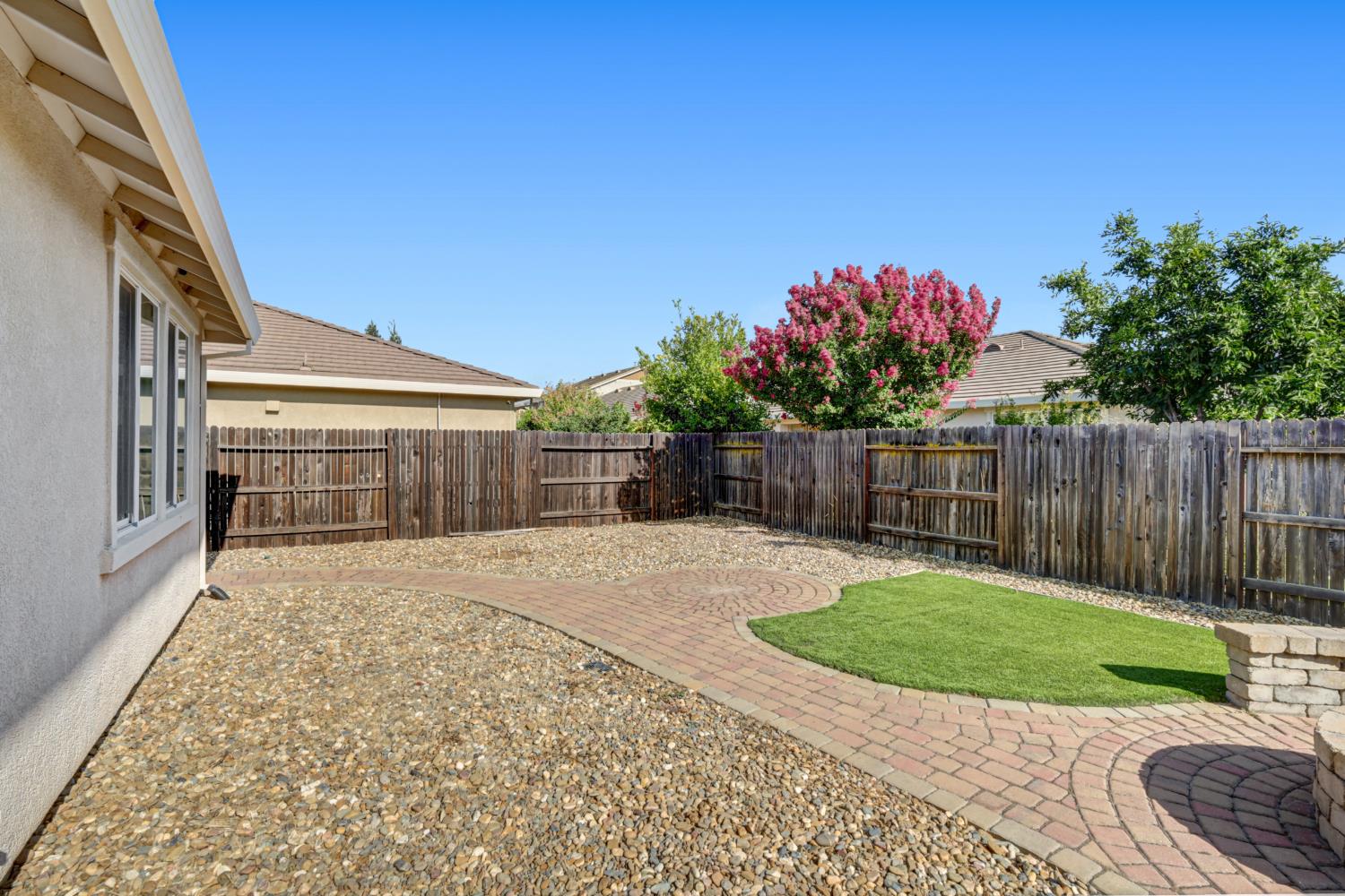 4109 Pingree Lake Way