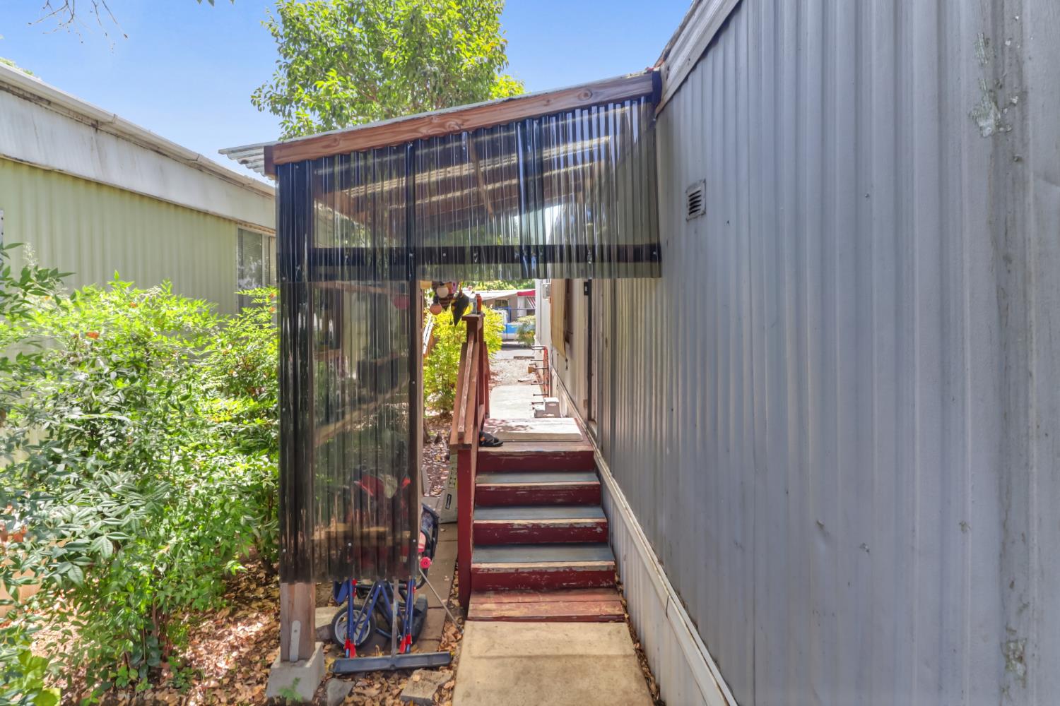 10274 McCracken Drive