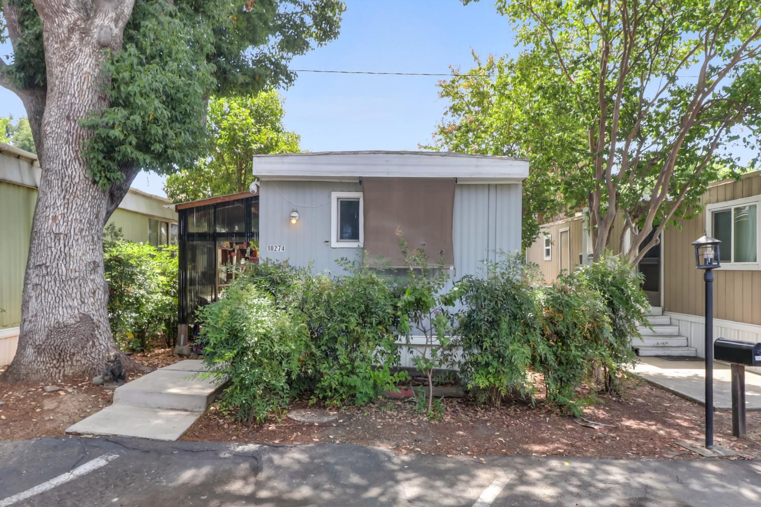 10274 McCracken Drive