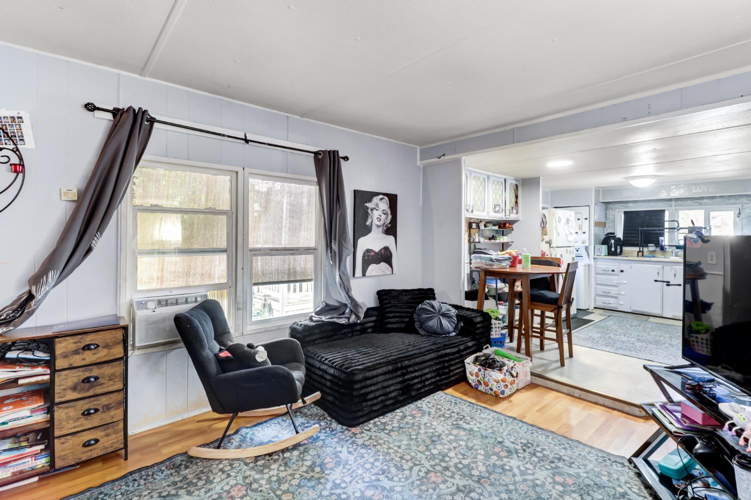 10274 McCracken Drive