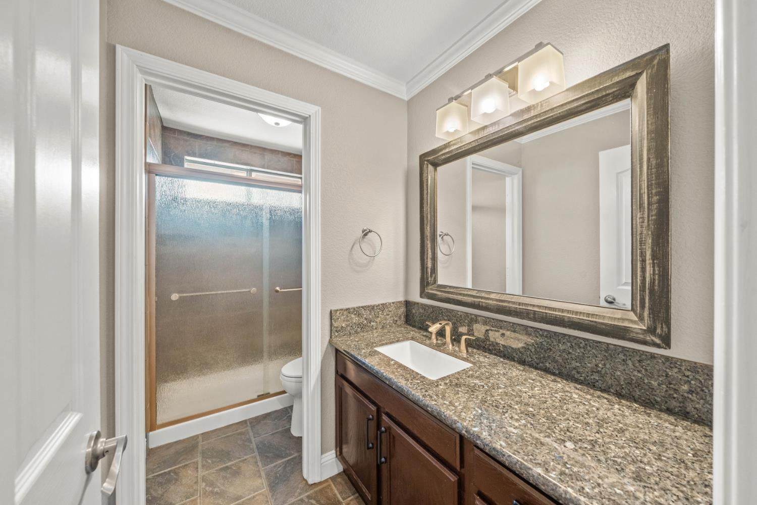 5547 Cabrillo Way