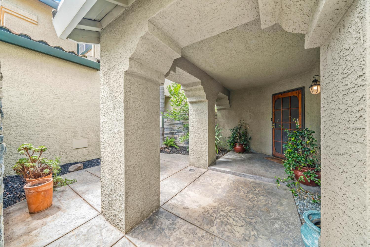 5547 Cabrillo Way