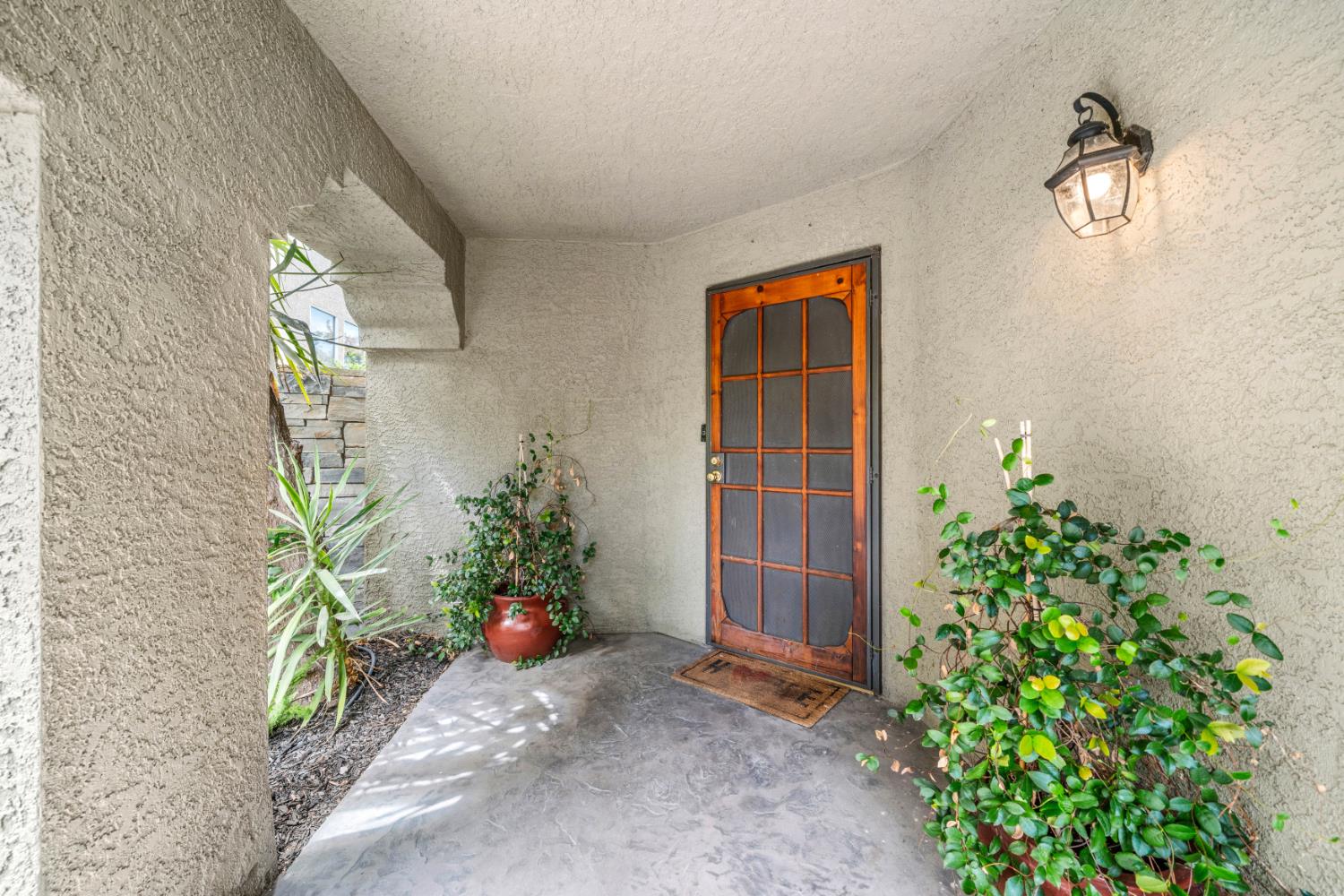 5547 Cabrillo Way