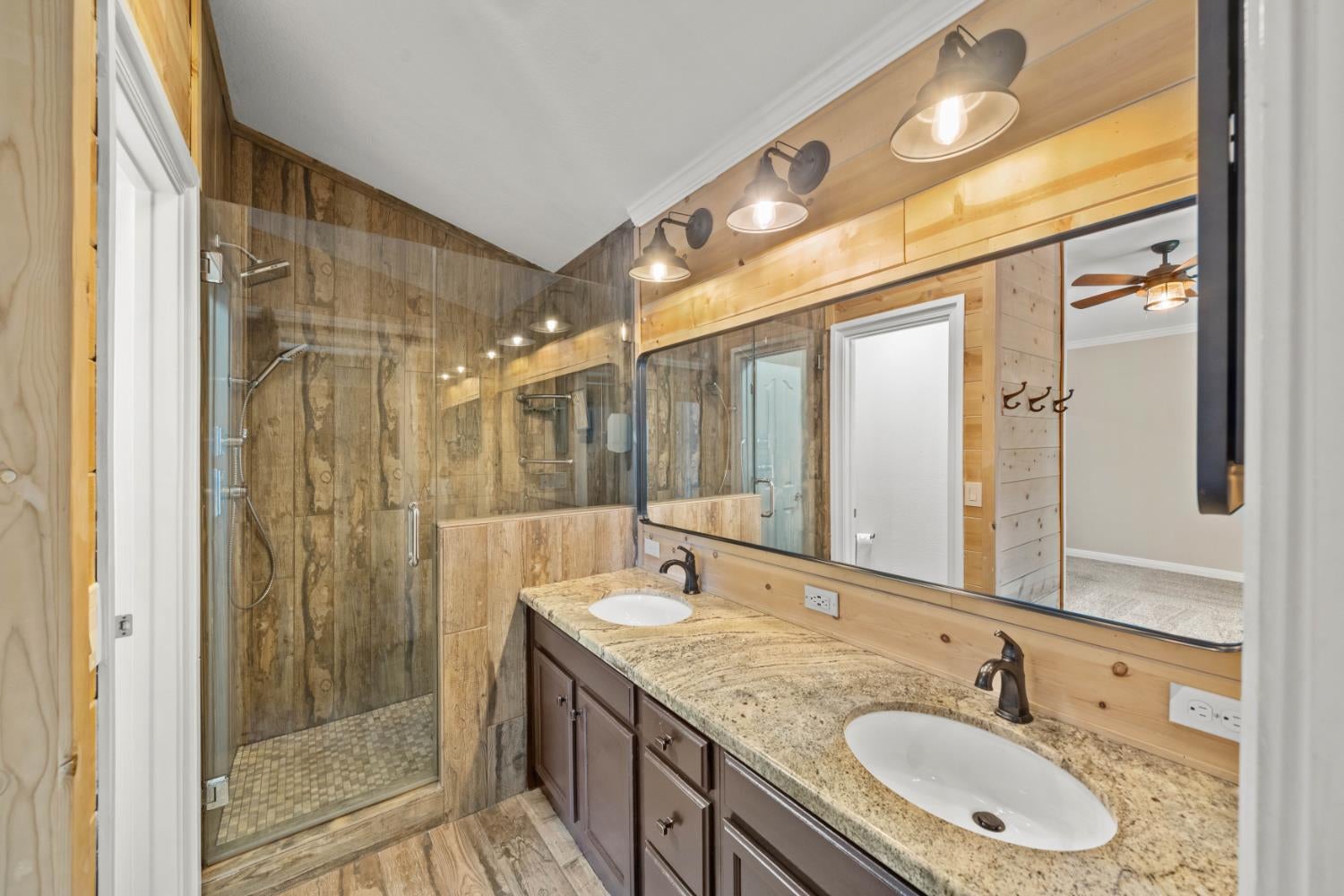 5547 Cabrillo Way