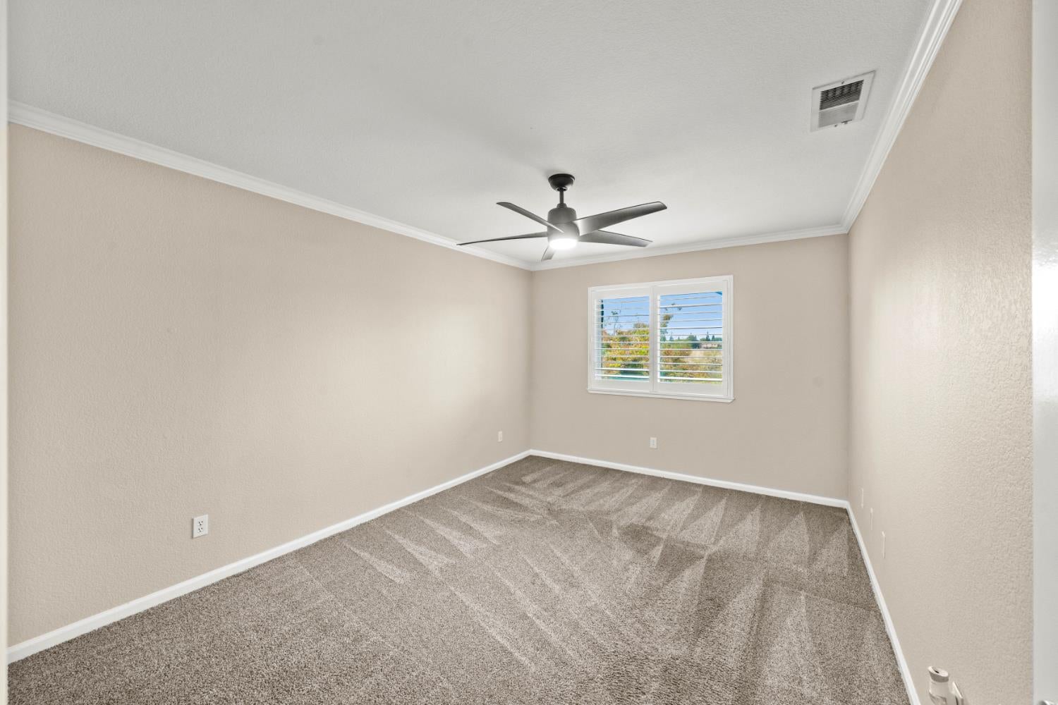 5547 Cabrillo Way