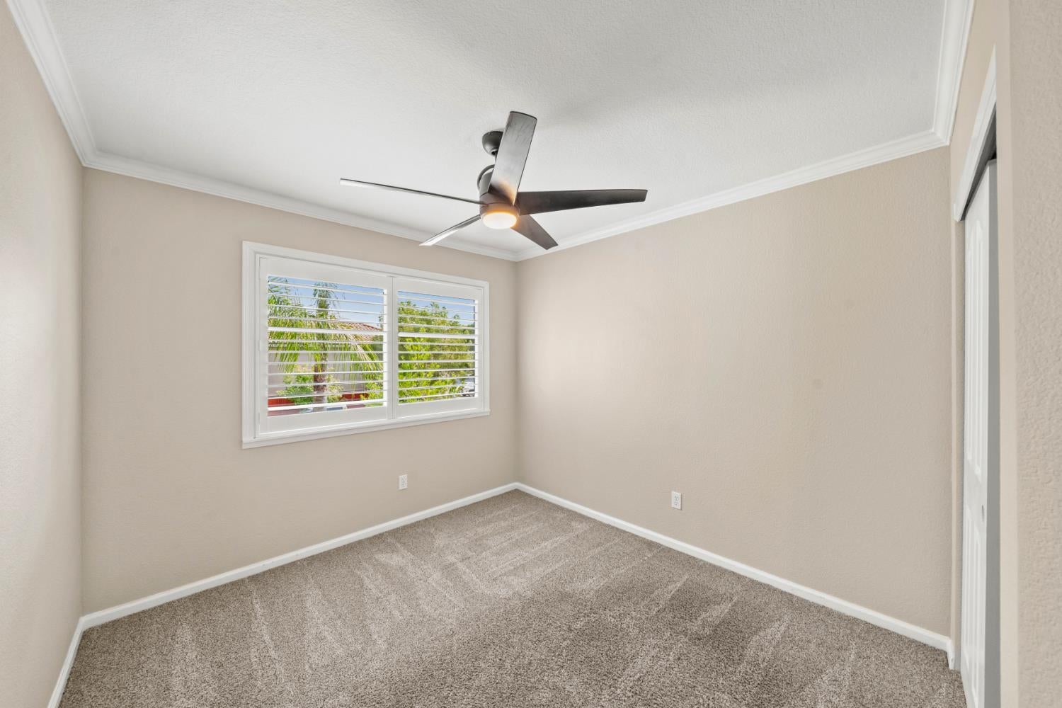 5547 Cabrillo Way