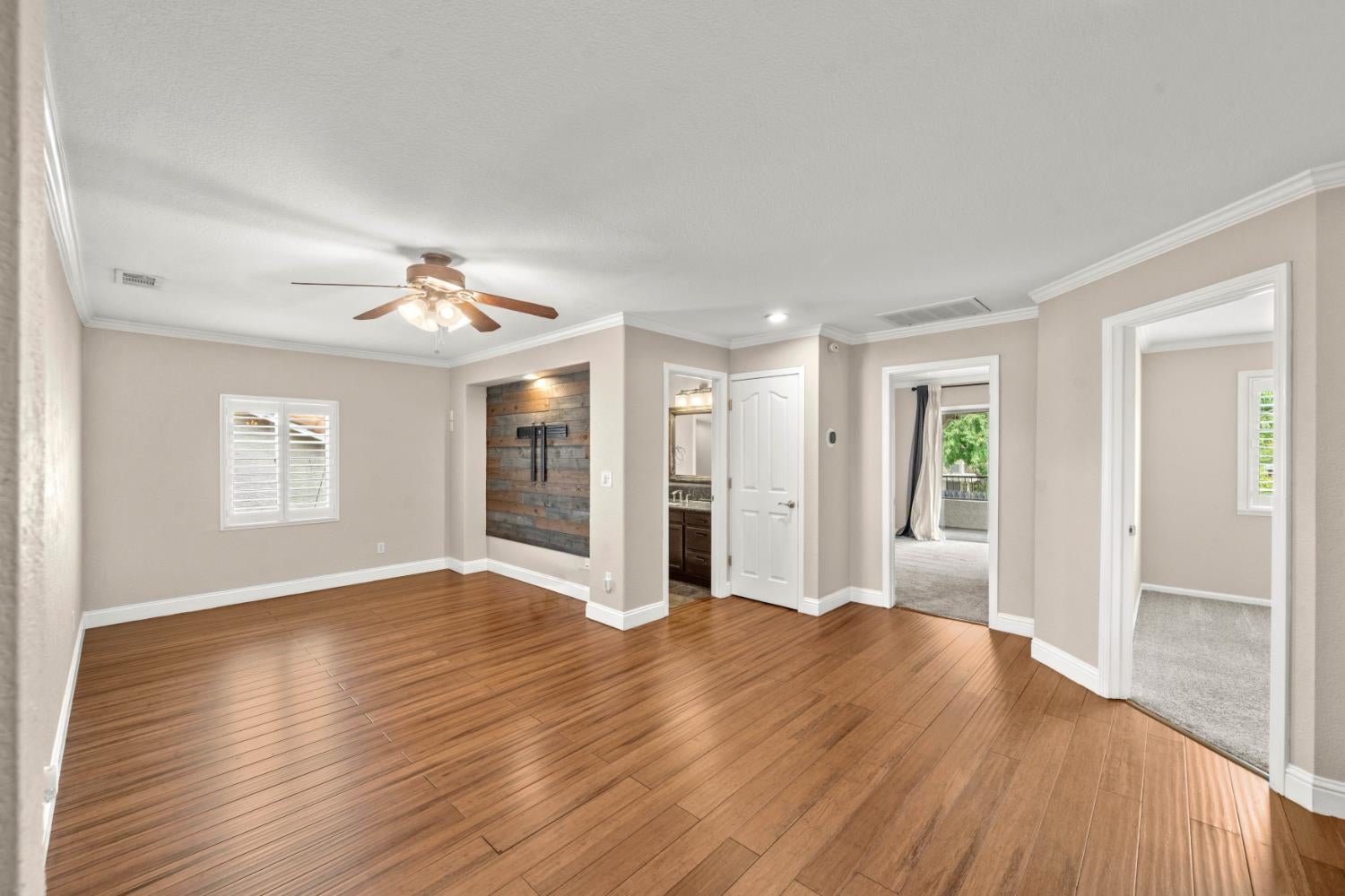 5547 Cabrillo Way