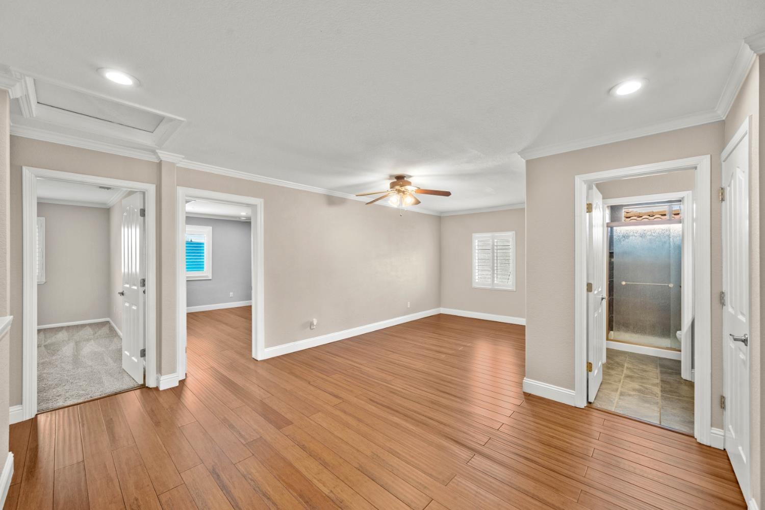 5547 Cabrillo Way