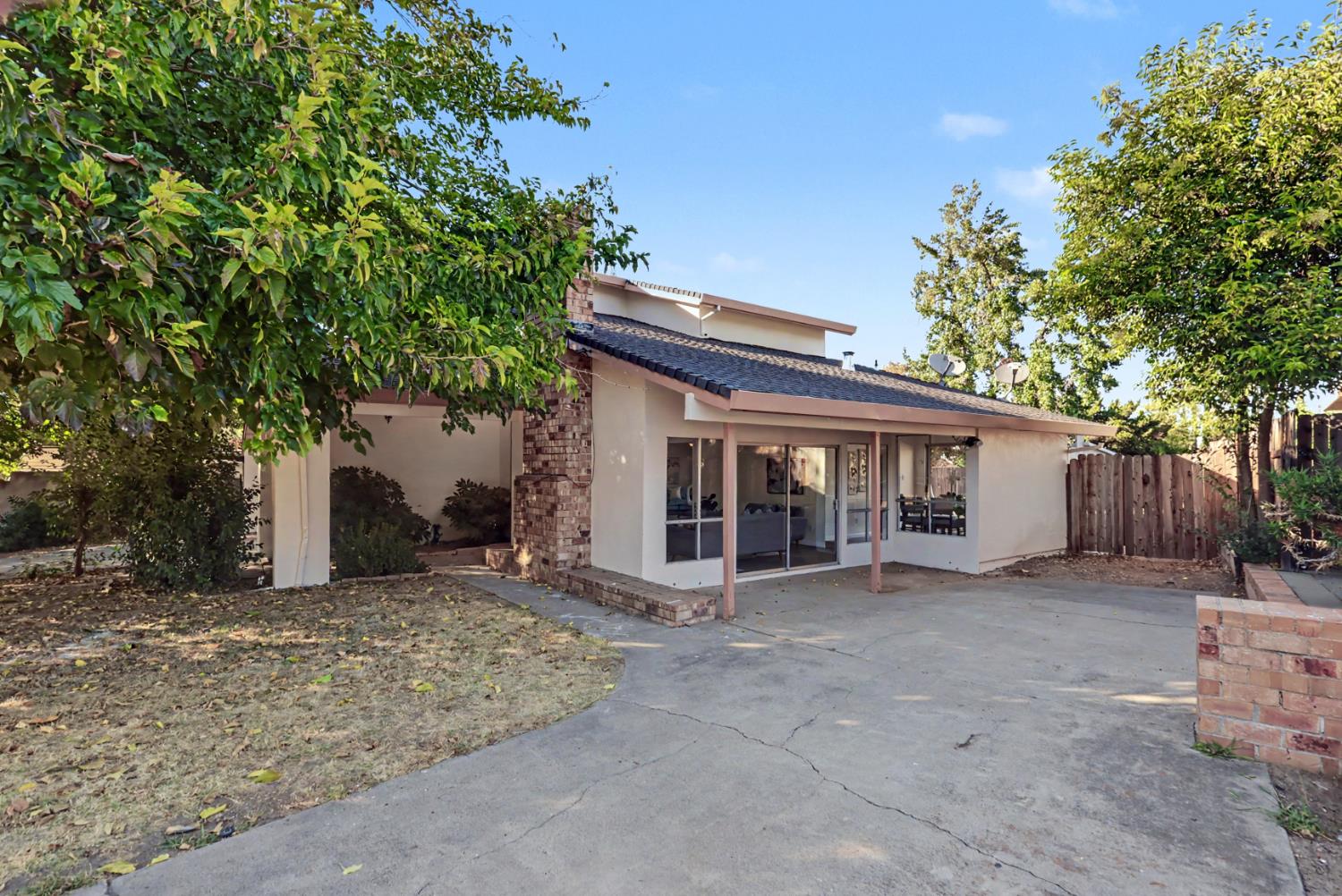 7755 Envoy Way