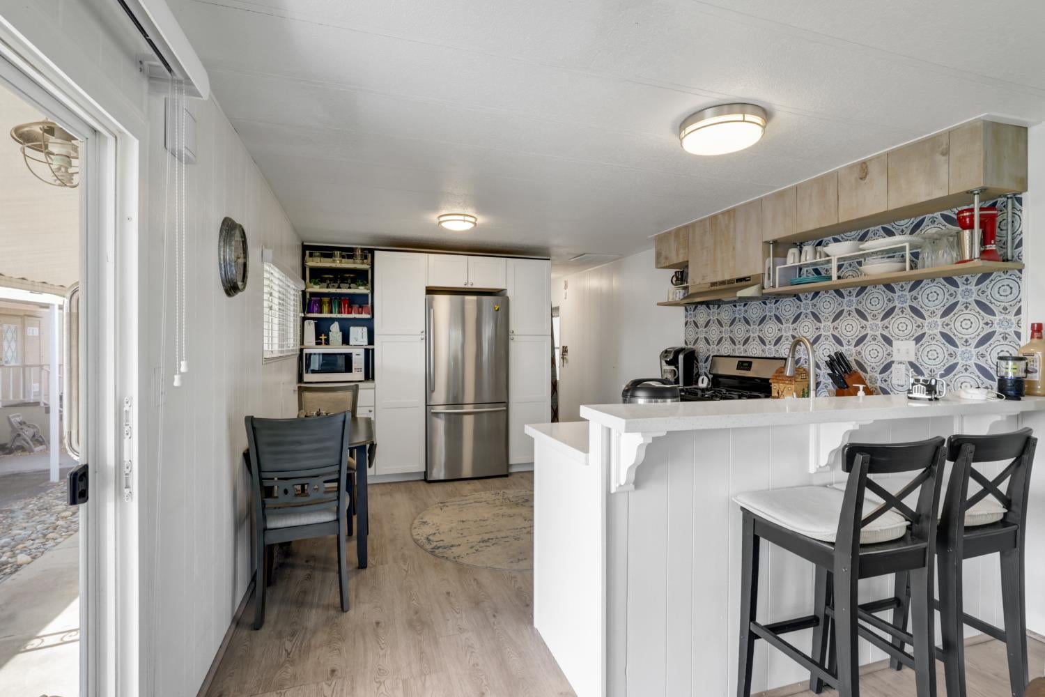 129 E Royalwood