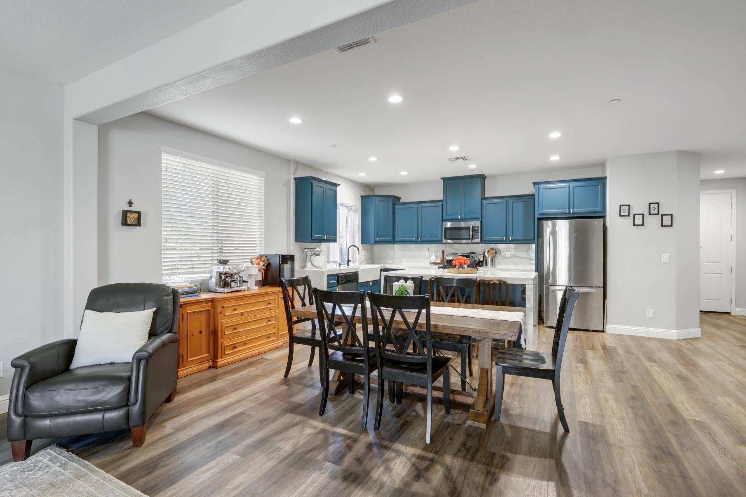 12373 Muir Trail Way