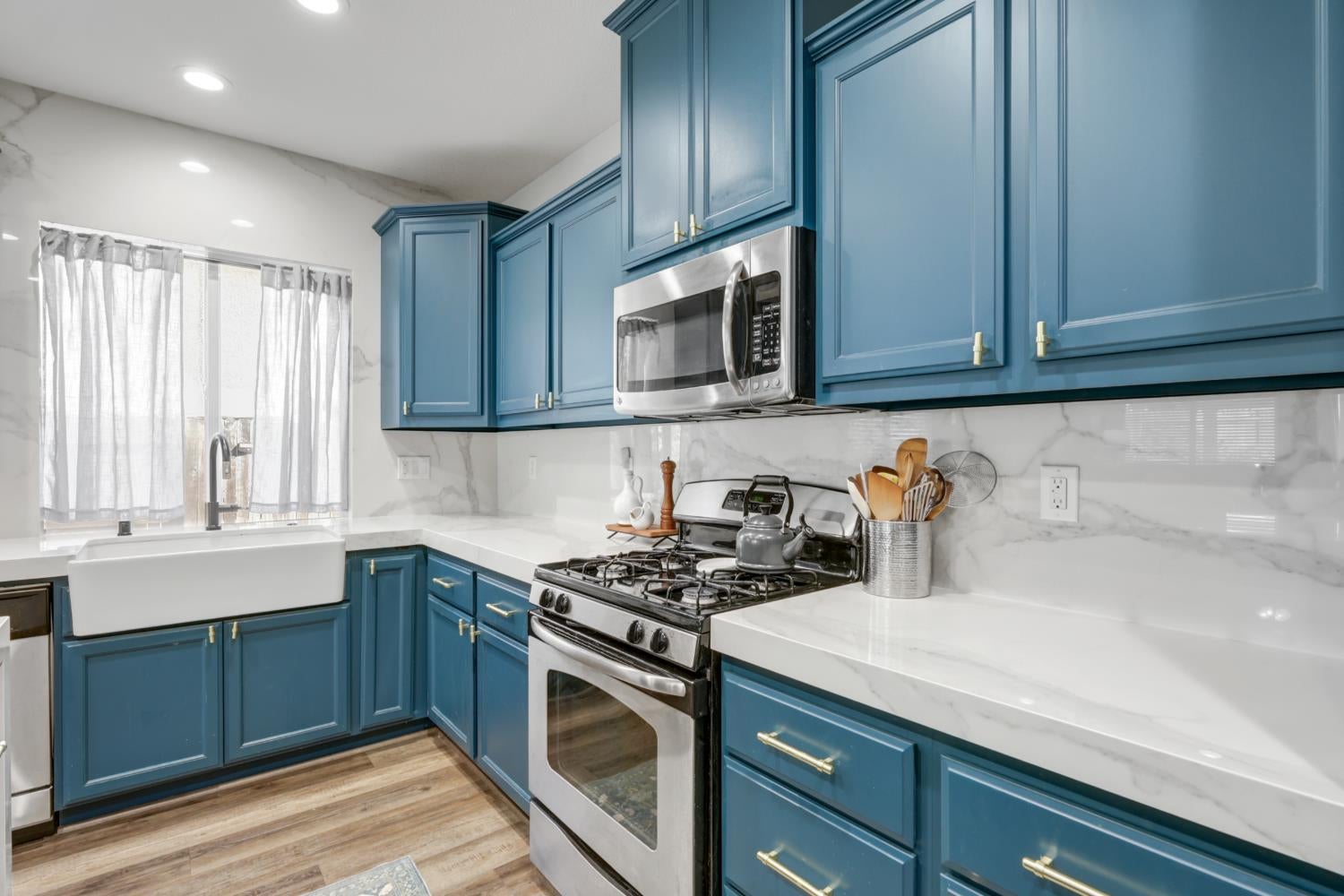 12373 Muir Trail Way