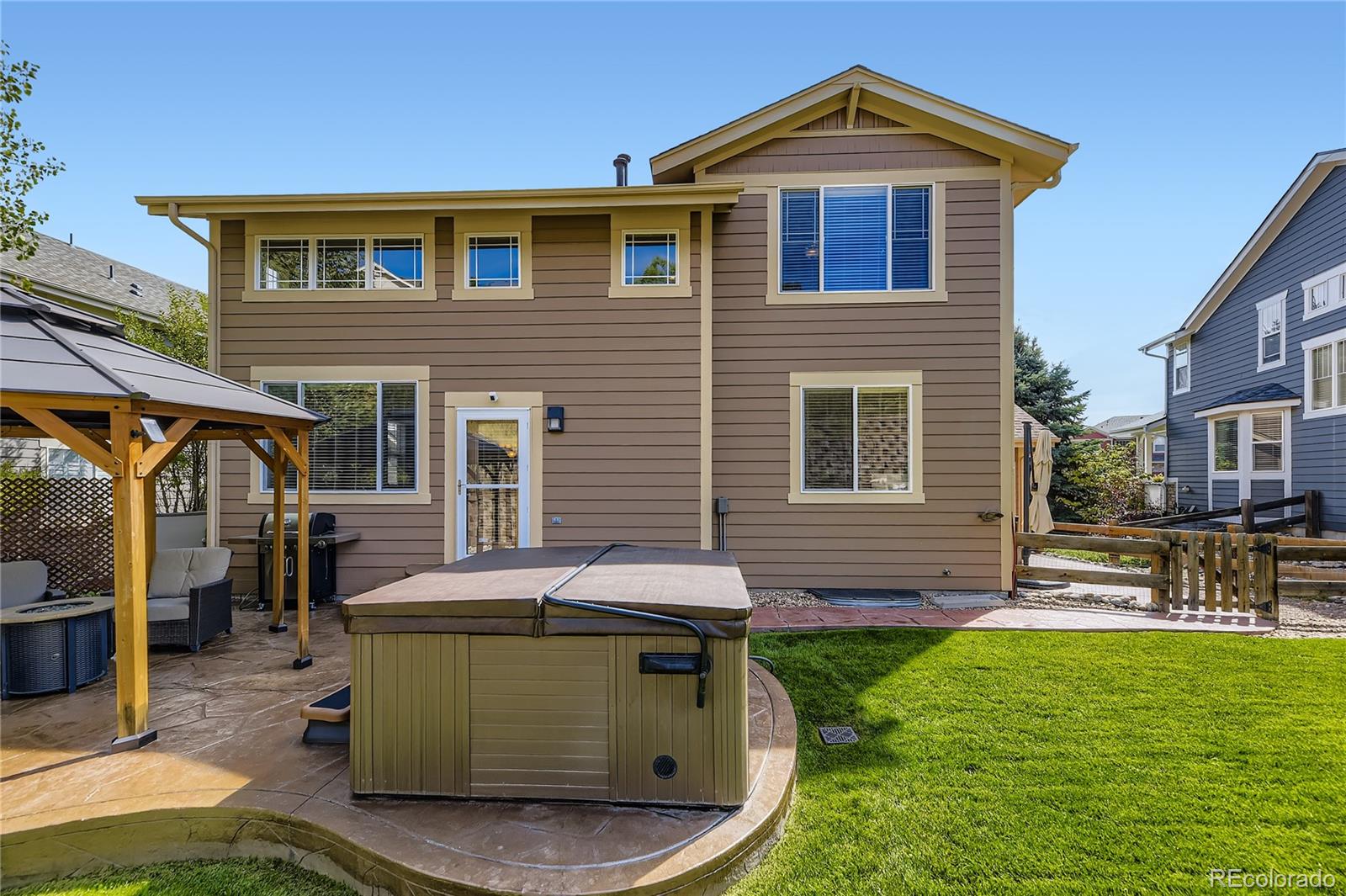 7257 Arco Iris Lane