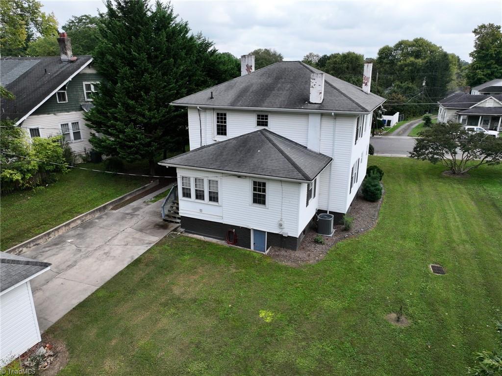 220 W Church Street