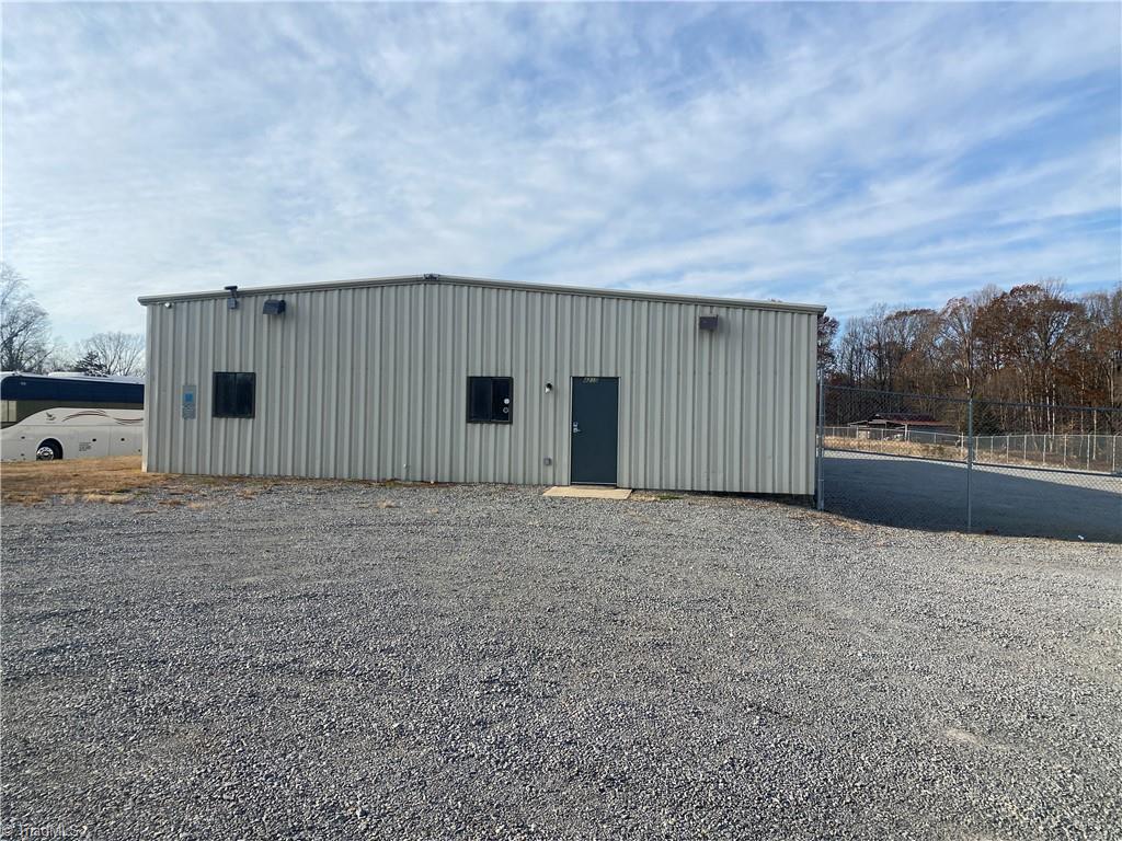 4215 Wilhelm Road