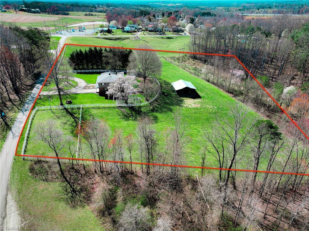 153 Niston Lane