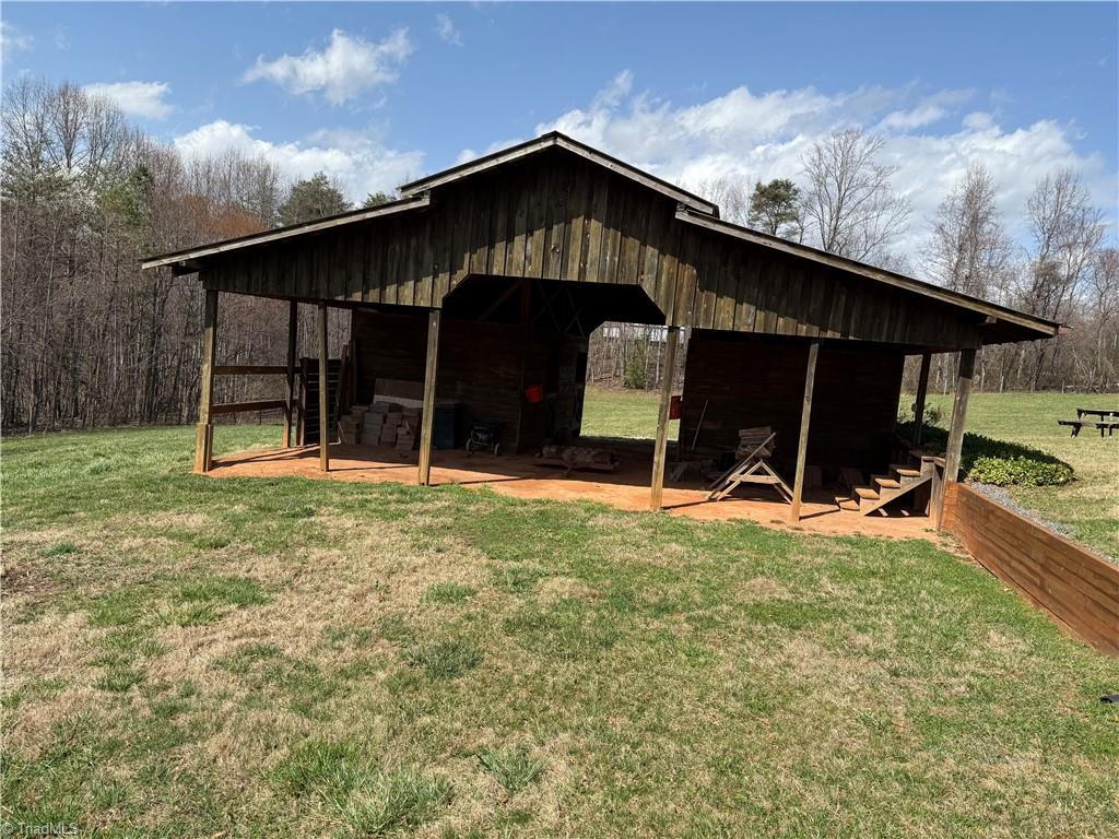 153 Niston Lane
