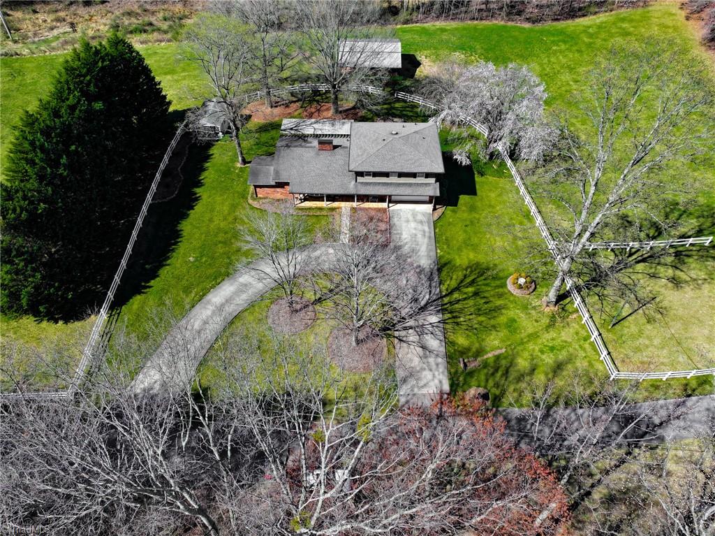153 Niston Lane