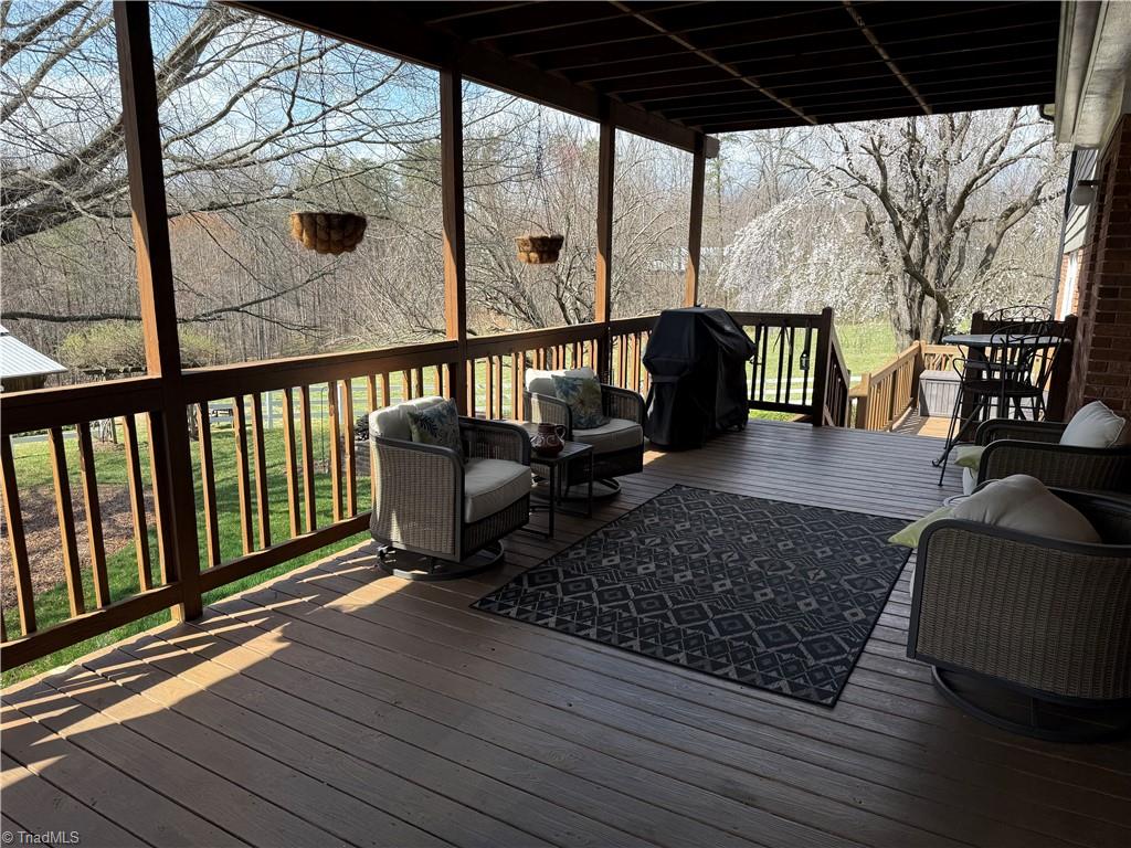 153 Niston Lane