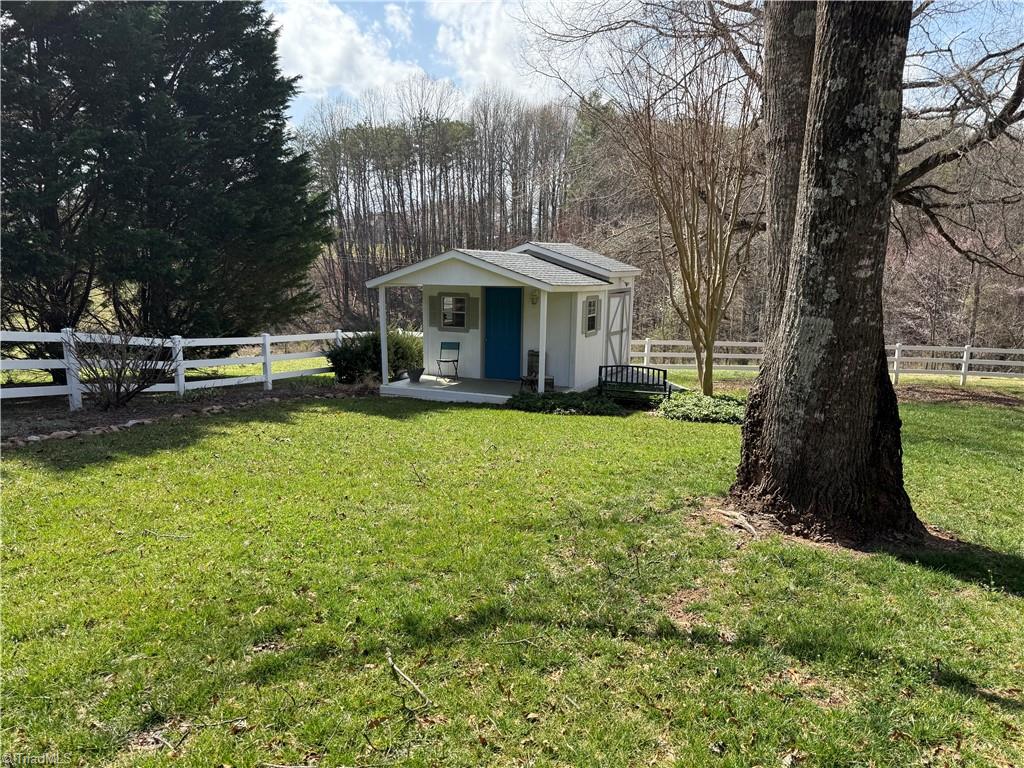 153 Niston Lane