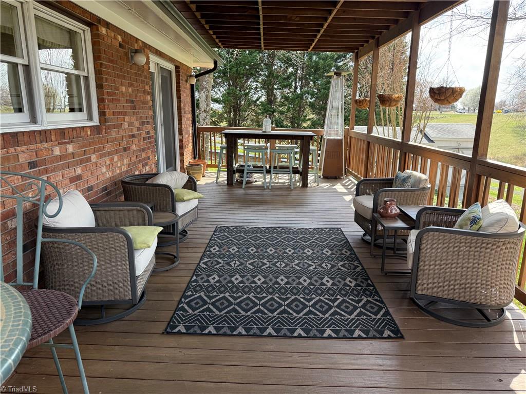 153 Niston Lane