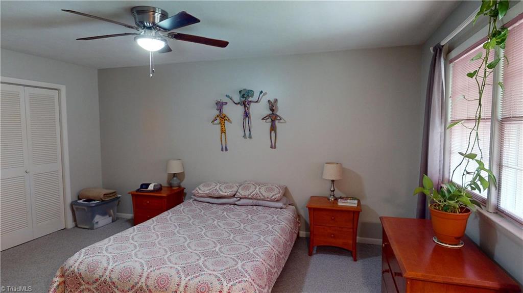 712 Greenhill Road