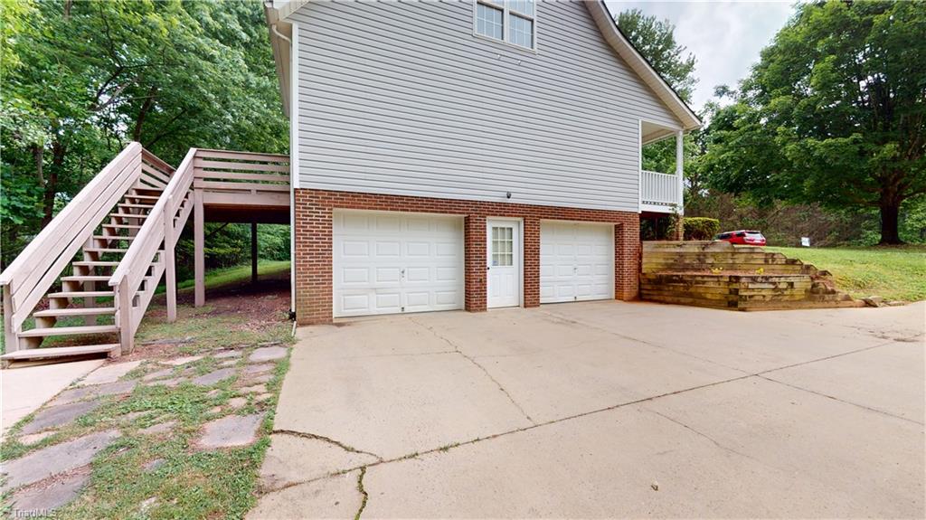 131 Foxcroft Drive